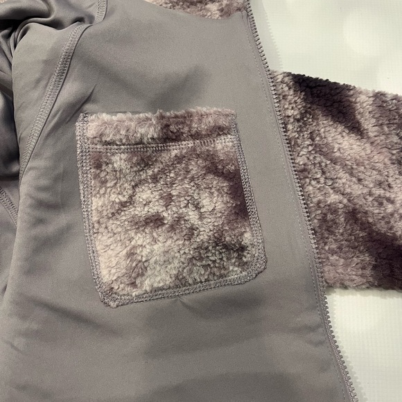 The North Face Tie-Dye Fleece Jacket in Purple - Picture 5 of 9